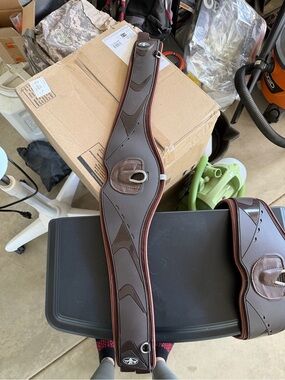 Professionals choice English girth 54